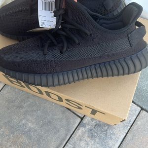 NWB yeezy boost 350 v2 Onyx